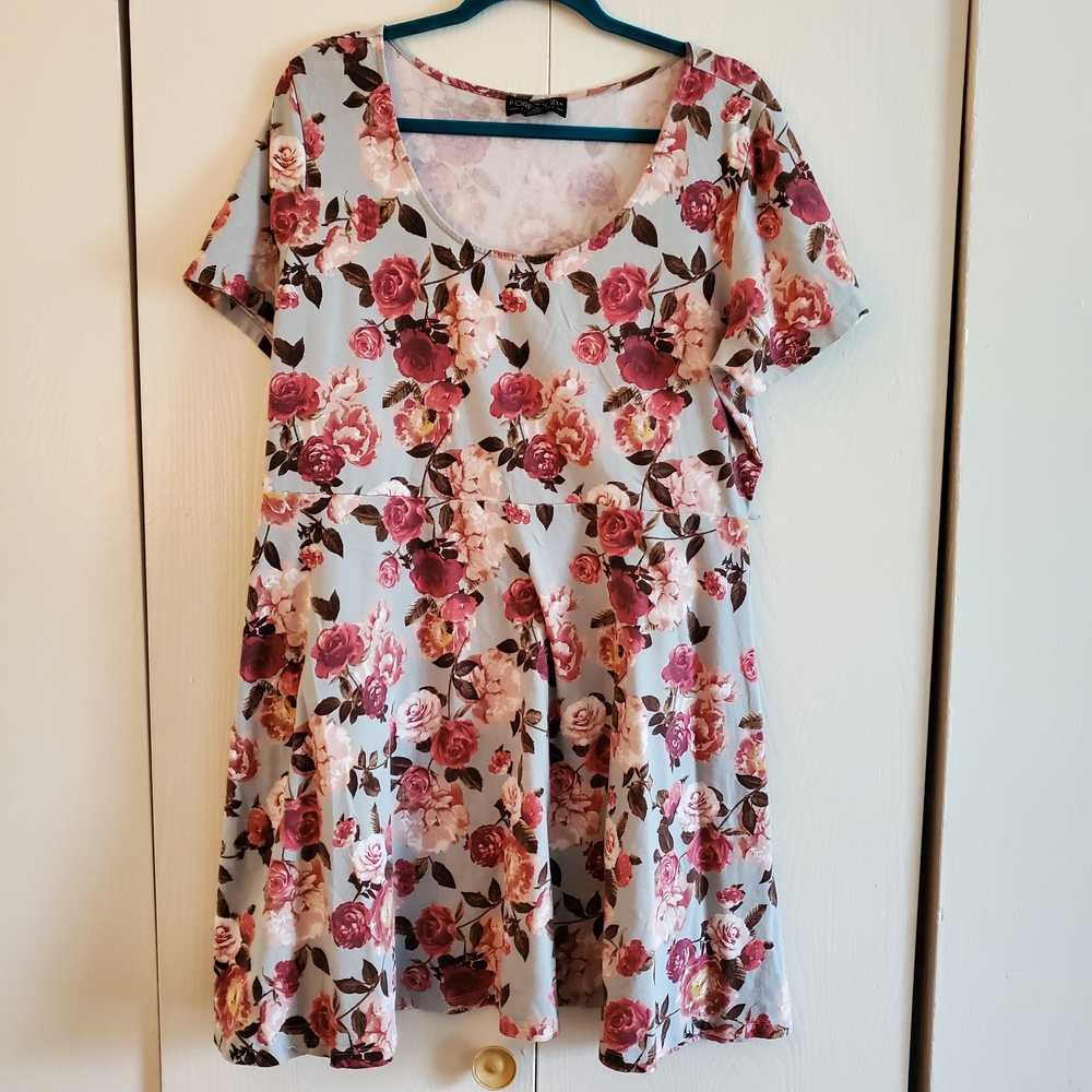 Forever 21 Floral Plus Size Dress